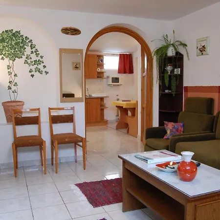 Apartamento In Heviz/balaton 18886 *